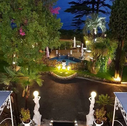 White House - Luxury Villa