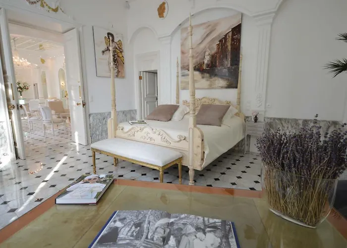 White House - Luxury Villa